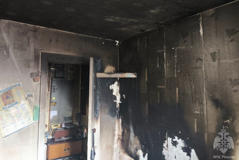 В Кирове произошел пожар из-за оставленной без присмотра свечи