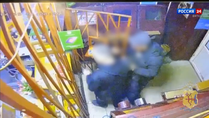 В Кирове полицейские задержали двух мужчин, подозреваемых в краже из магазина