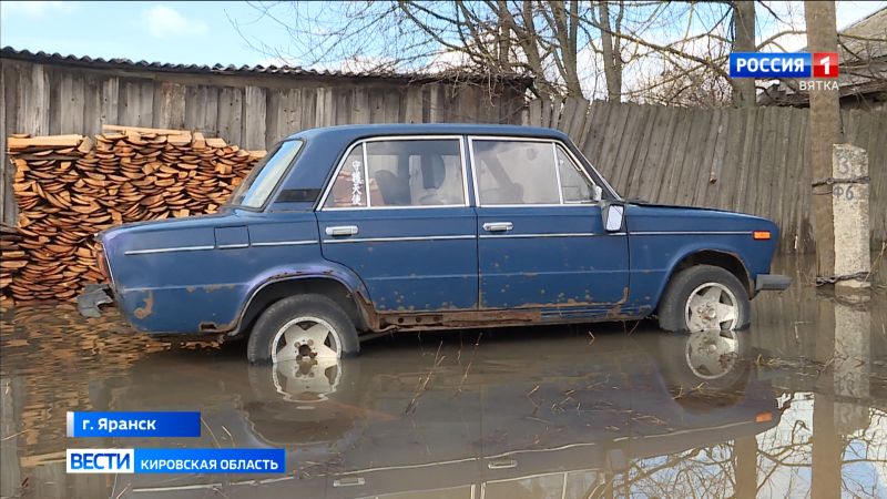 В Яранске затопило несколько улиц и домов в заречной части города