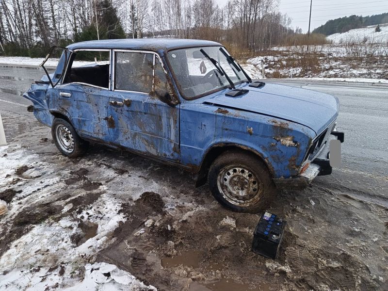 В Уржумском районе «шестерка» вылетела с дороги: погибли два человека