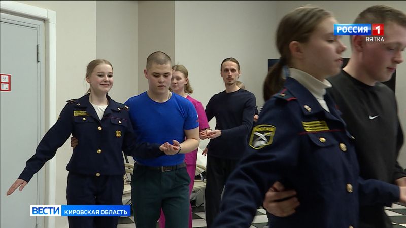 Почти 100 кировчан примут участие в Бале Победы 9 мая на Театральной площади