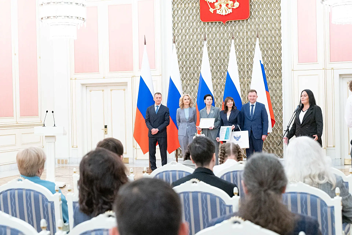 Зампред Правительства России Татьяна Голикова вручила Дворцу творчества – Мемориалу награду