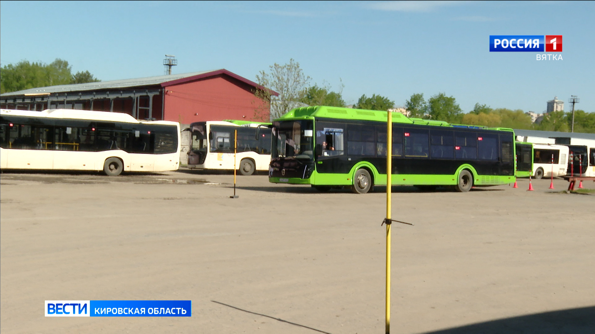 Двое кировчан борются за звание лучшего водителя автобуса России