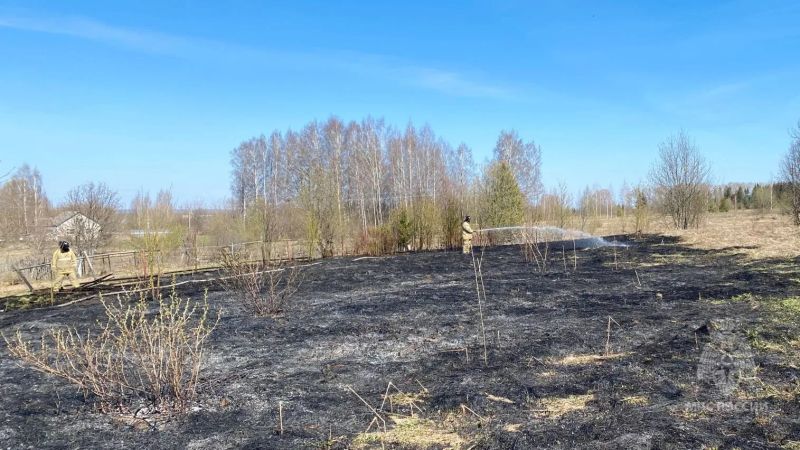 В Зуевском районе мужчина устроил пожар, сжигая мусор