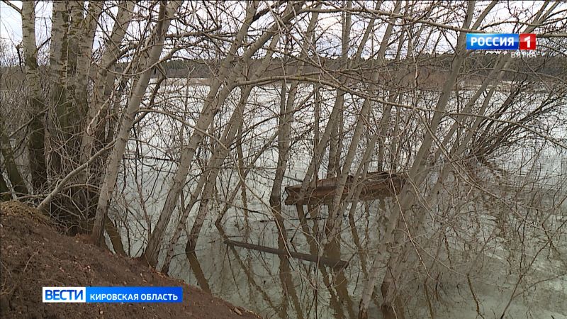 В Кировской области подтопленными остаются 112 придомовых территорий