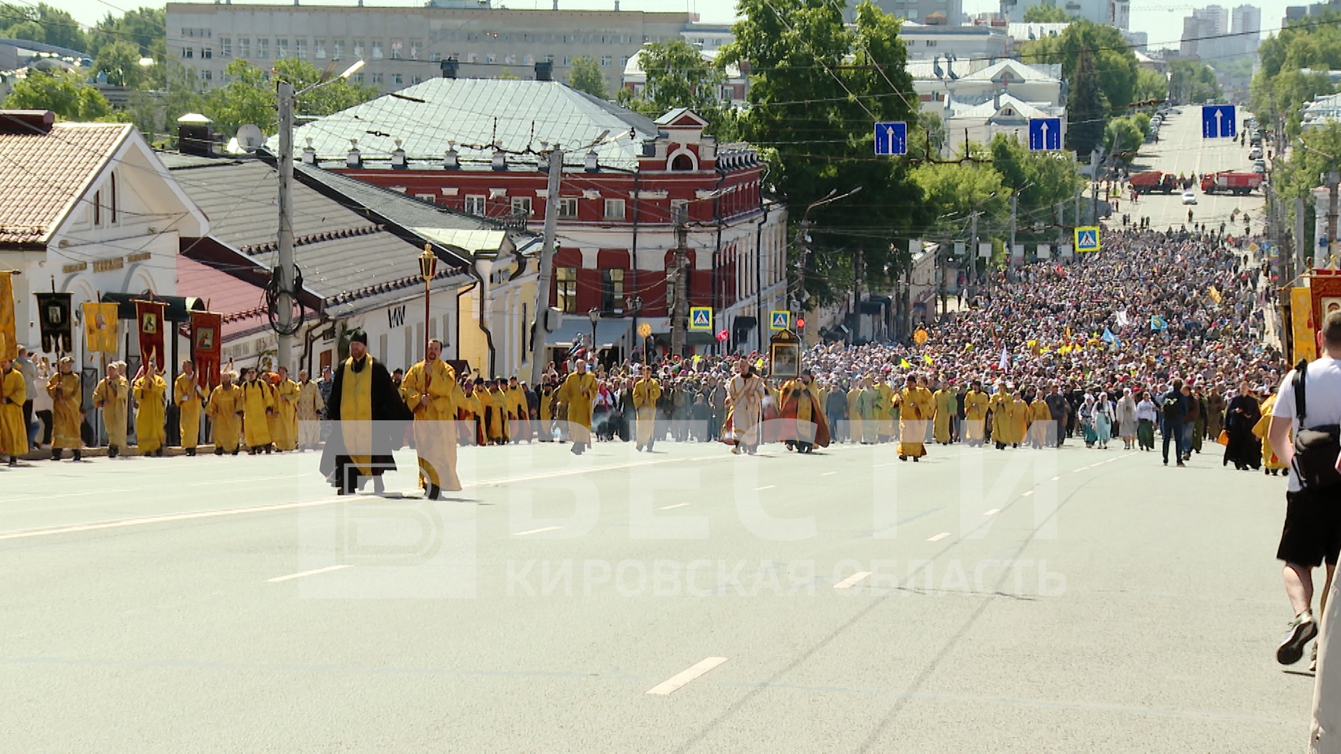 31 тысяча паломников вышли в этом году из Кирова в Великорецкий крестный ход