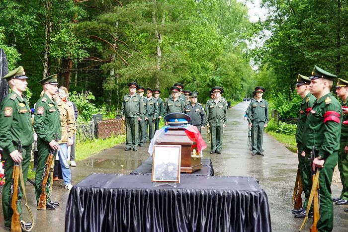 Прах кировского летчика-офицера вернули на родную землю спустя 81 год