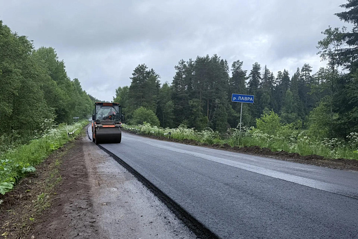 Дорогу в санаторно-курортную зону в Среднеивкино ремонтируют по «Дорожному миллиарду»