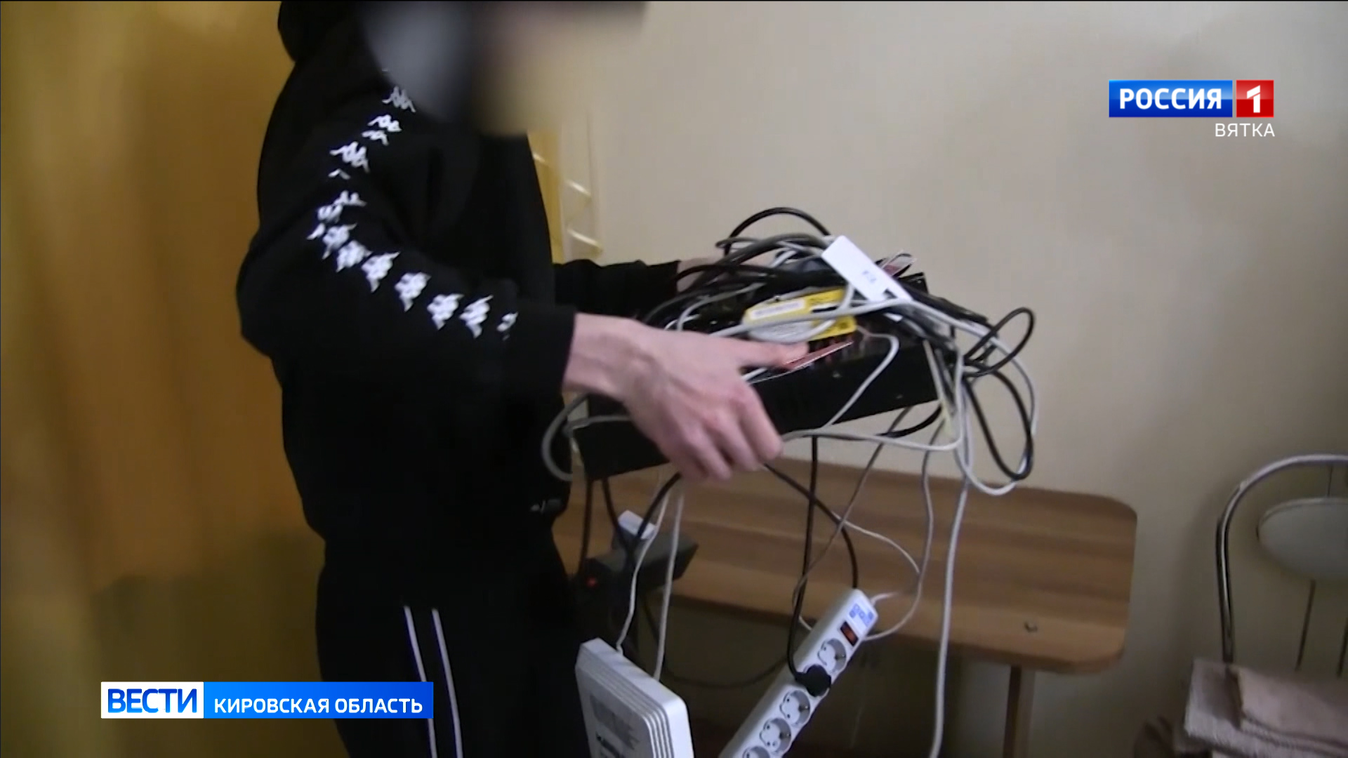 В Кирове задержали злоумышленника, обеспечивавшего работу сим-боксов для телефонных мошенников