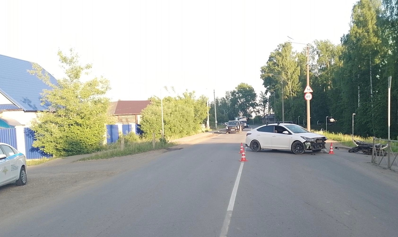 Несовершеннолетние водитель и пассажирка мотоцикла пострадали в ДТП в Кирове