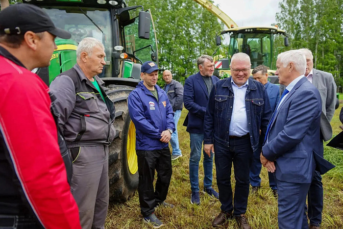 Сельхозпредприятия Кировской области работают в условиях высокой влажности и сильных дождей