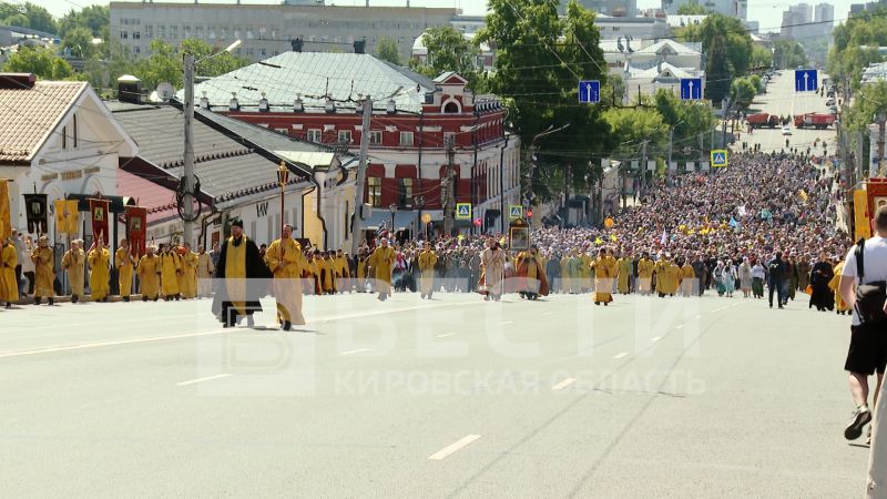 31 тысяча паломников вышли в этом году из Кирова в Великорецкий крестный ход
