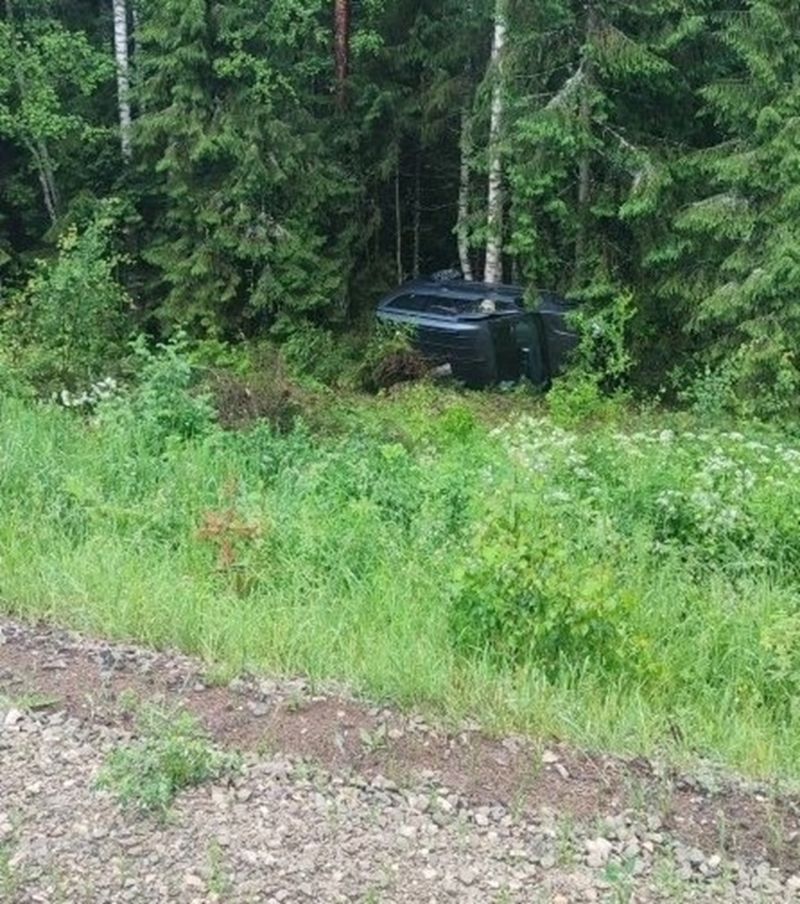 В Фаленском районе опрокинулось авто: пострадали двое