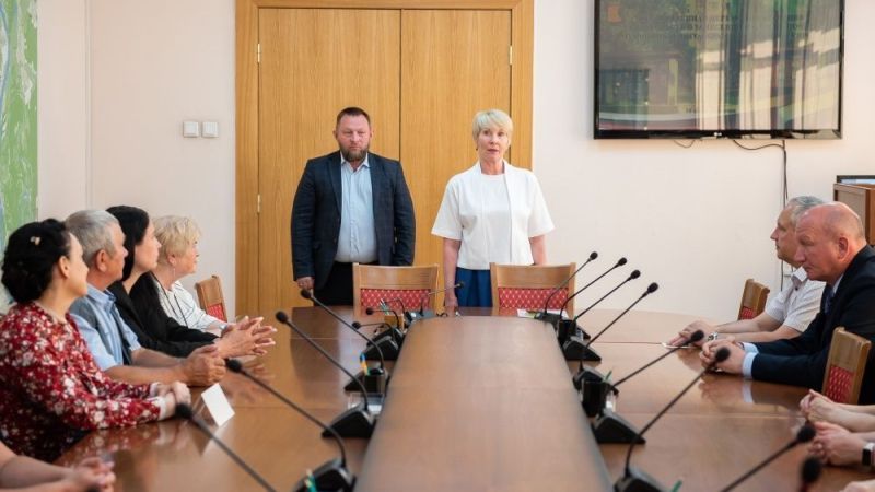Двадцати кировчанам вручили свидетельства о занесении на Доску почета