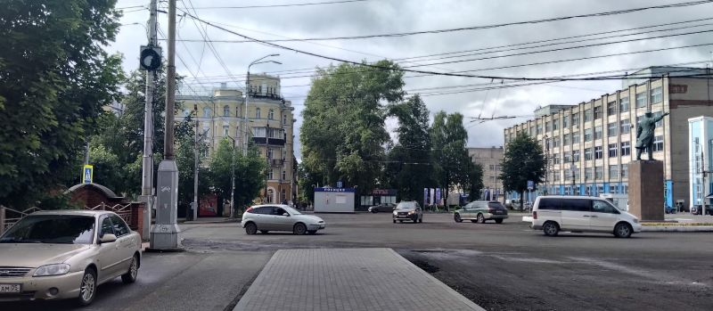 Подрядчик планирует приступить к асфальтированию площади Лепсе в Кирове