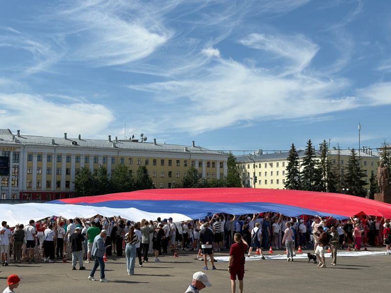 На Театральной площади в Кирове установили национальный рекорд