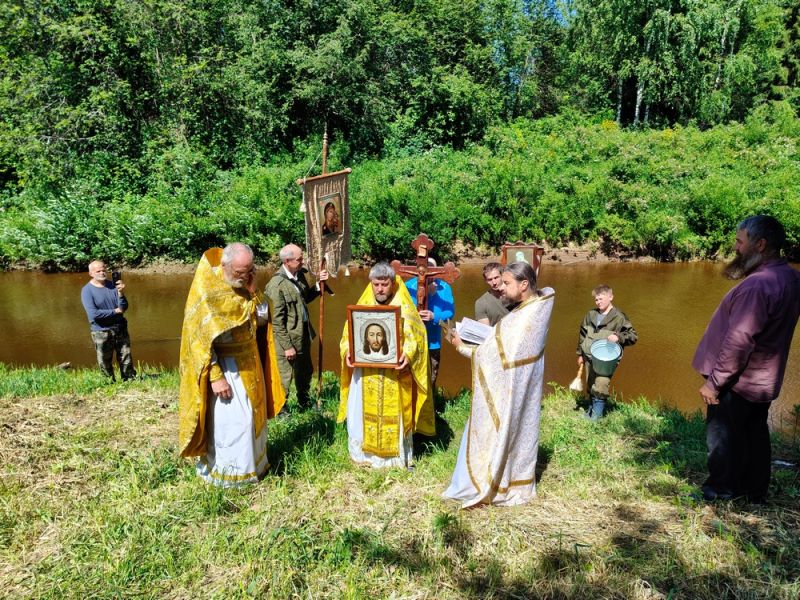 В Кировской области прошел крестный ход на «Усову мельницу»