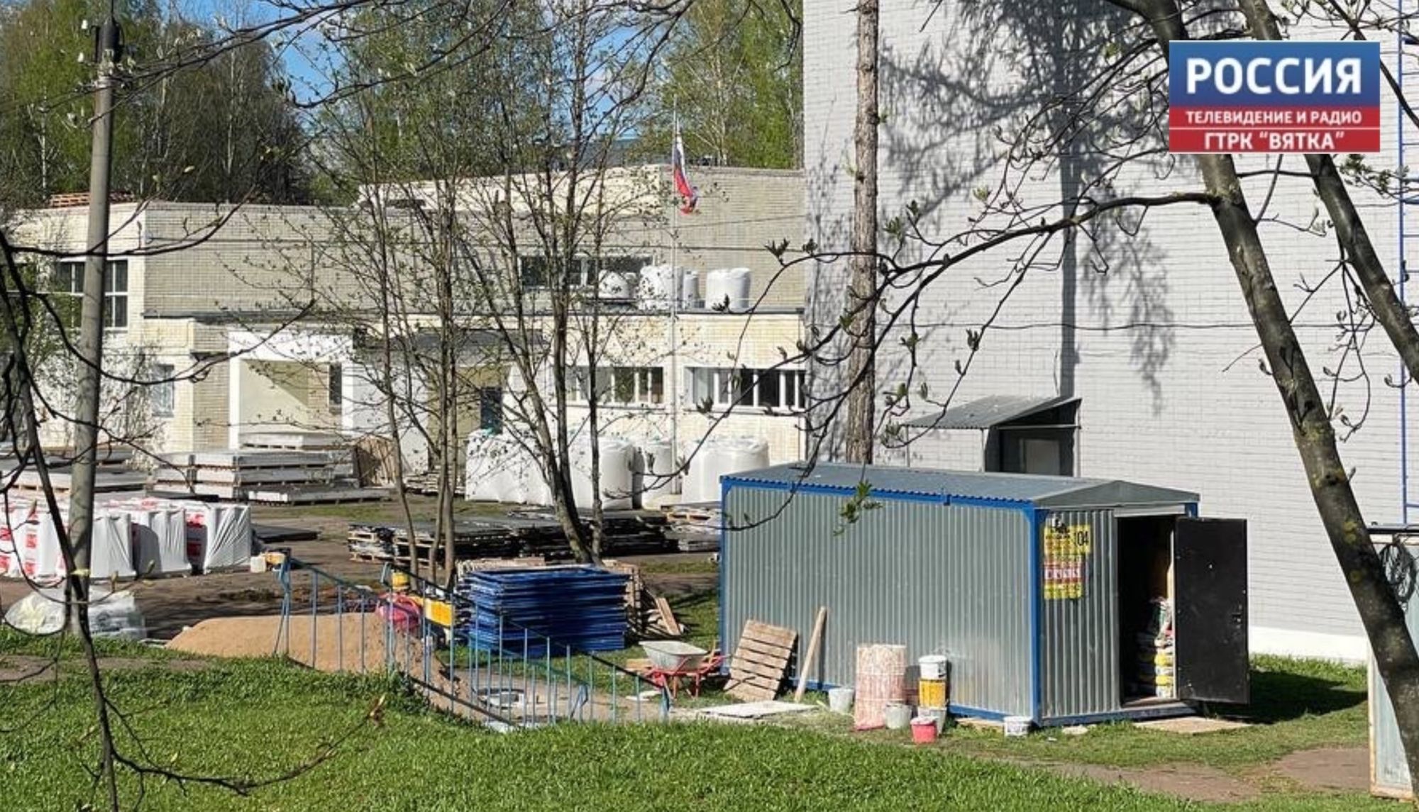 Школы Кирова, где идет ремонт, планируют подготовить к 1 сентября