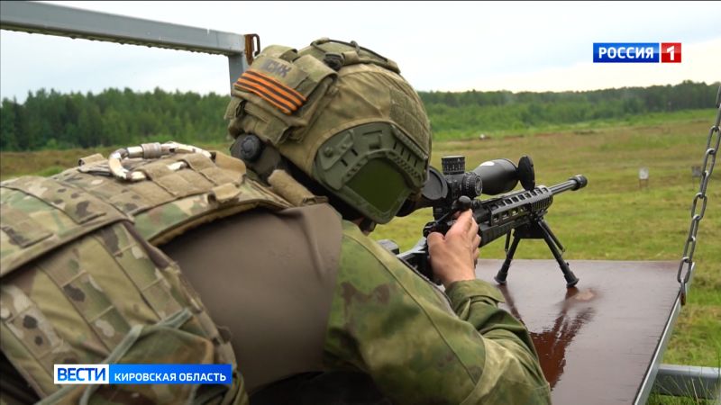 В Кирове прошел турнир спецназа по тактической стрельбе памяти погибших сотрудников