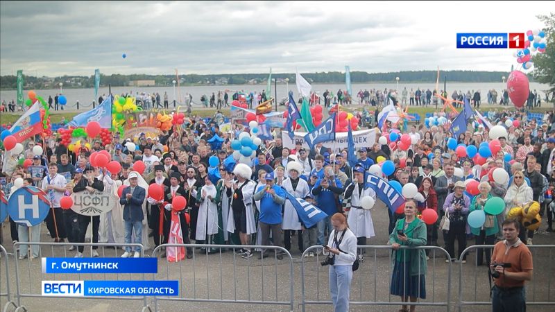 Александр Соколов поздравил жителей Омутнинска с Днем города и Днем металлурга