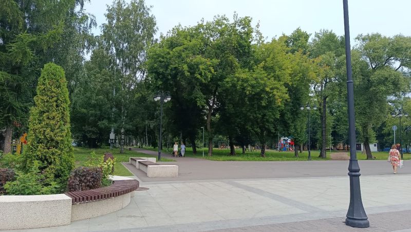 В парке имени Юрия Гагарина заменят детскую площадку