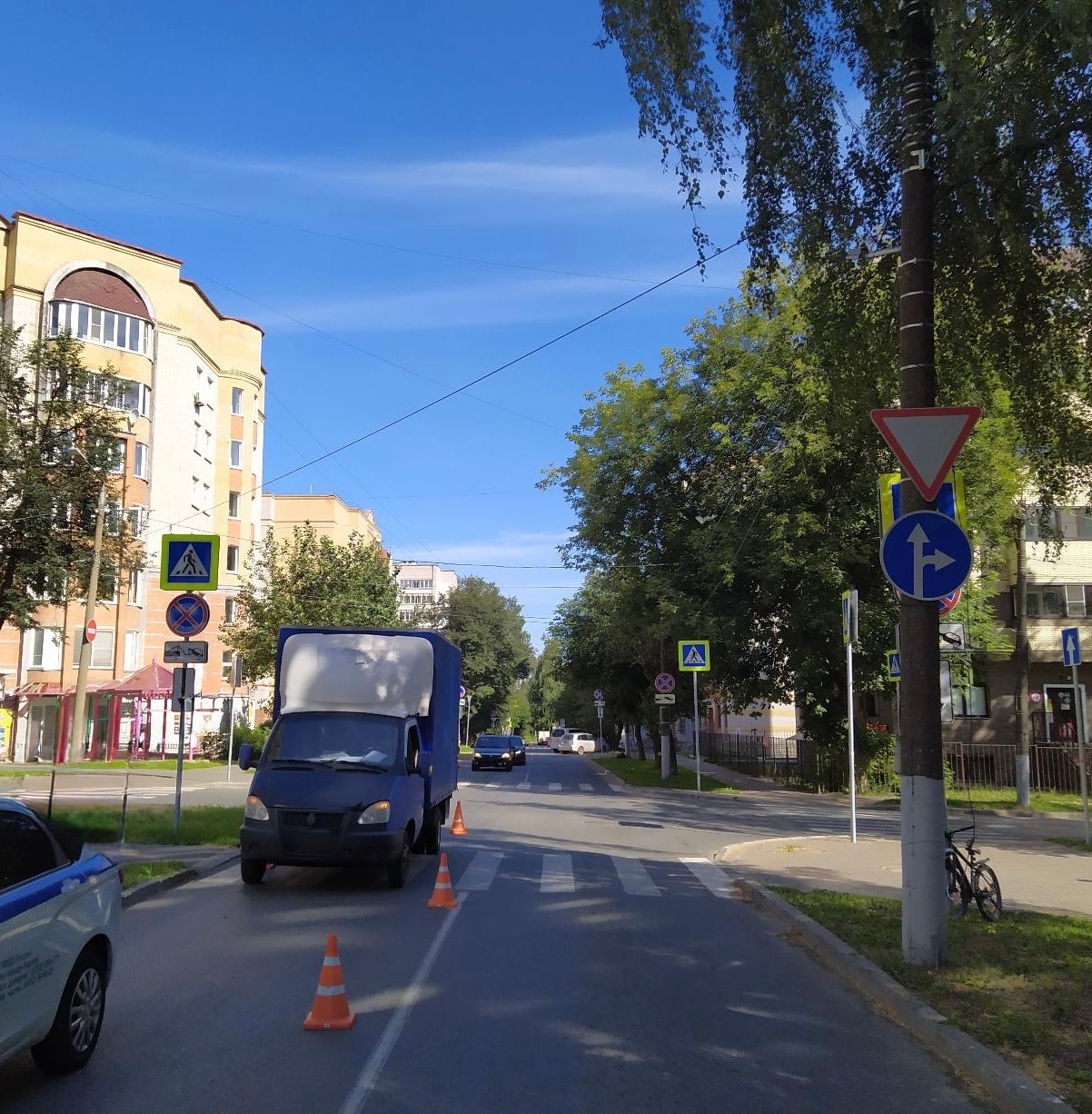В центре Кирова под колеса автомобиля попал 10-летний велосипедист
