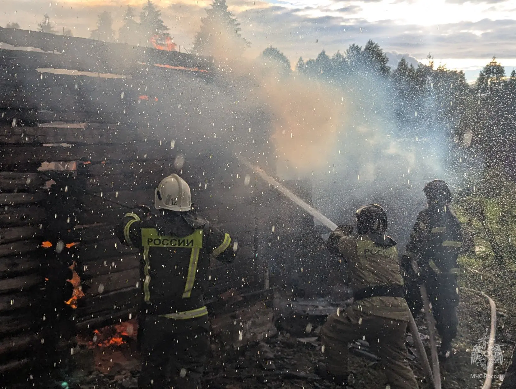 В Кировской области 5 из 8 пожаров за сутки произошли из-за проблем с электрооборудованием