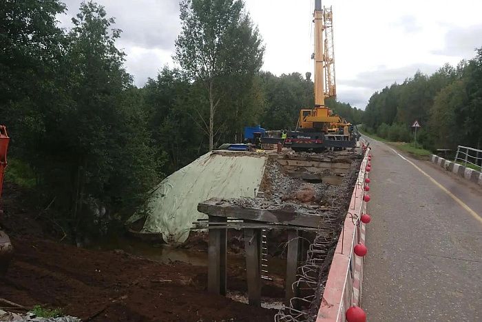 В Юрьянском районе приступили к ремонту левой части моста через реку Шура
