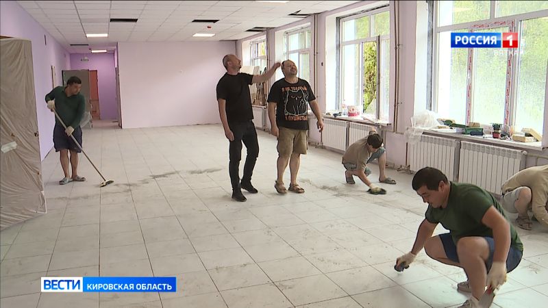 В деревне Кузнецы Орловского района капитально ремонтируют школу