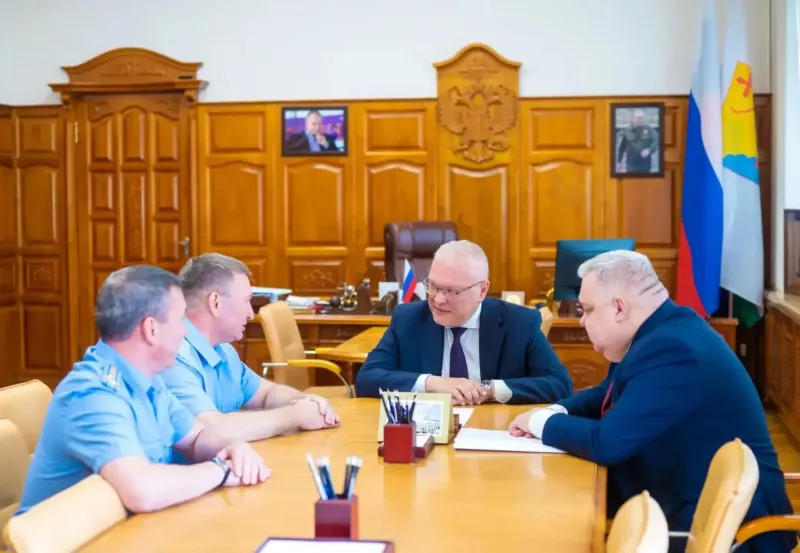 Губернатор Кировской области встретился с новым руководителем службы судебных приставов