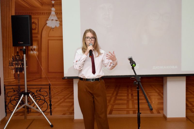 «Важно не только понимать, но и чувствовать то, о чём ты пишешь»: интервью с молодым поэтом Кировской области