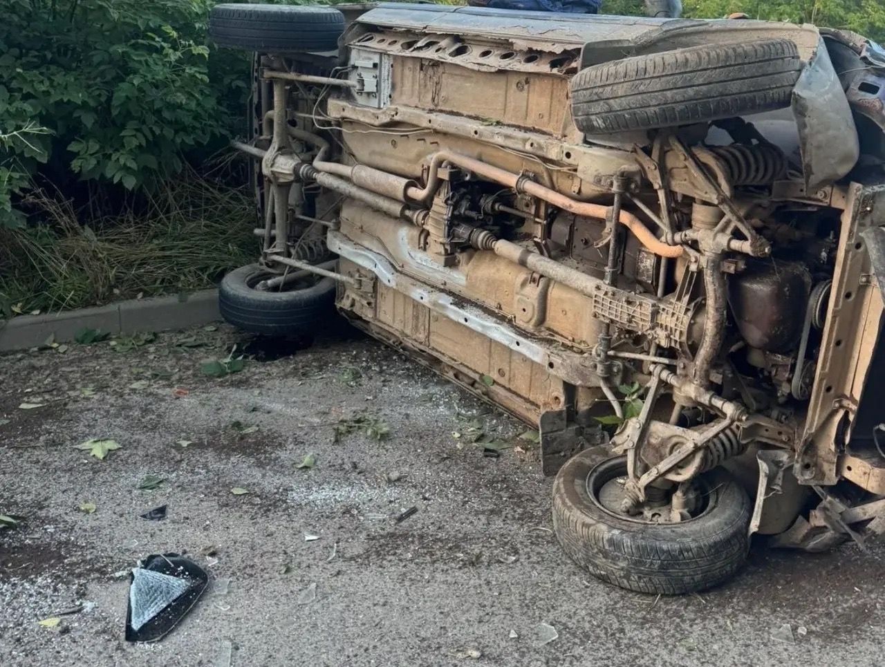 В Кирово-Чепецке водитель пострадал в аварии после опрокидывания авто