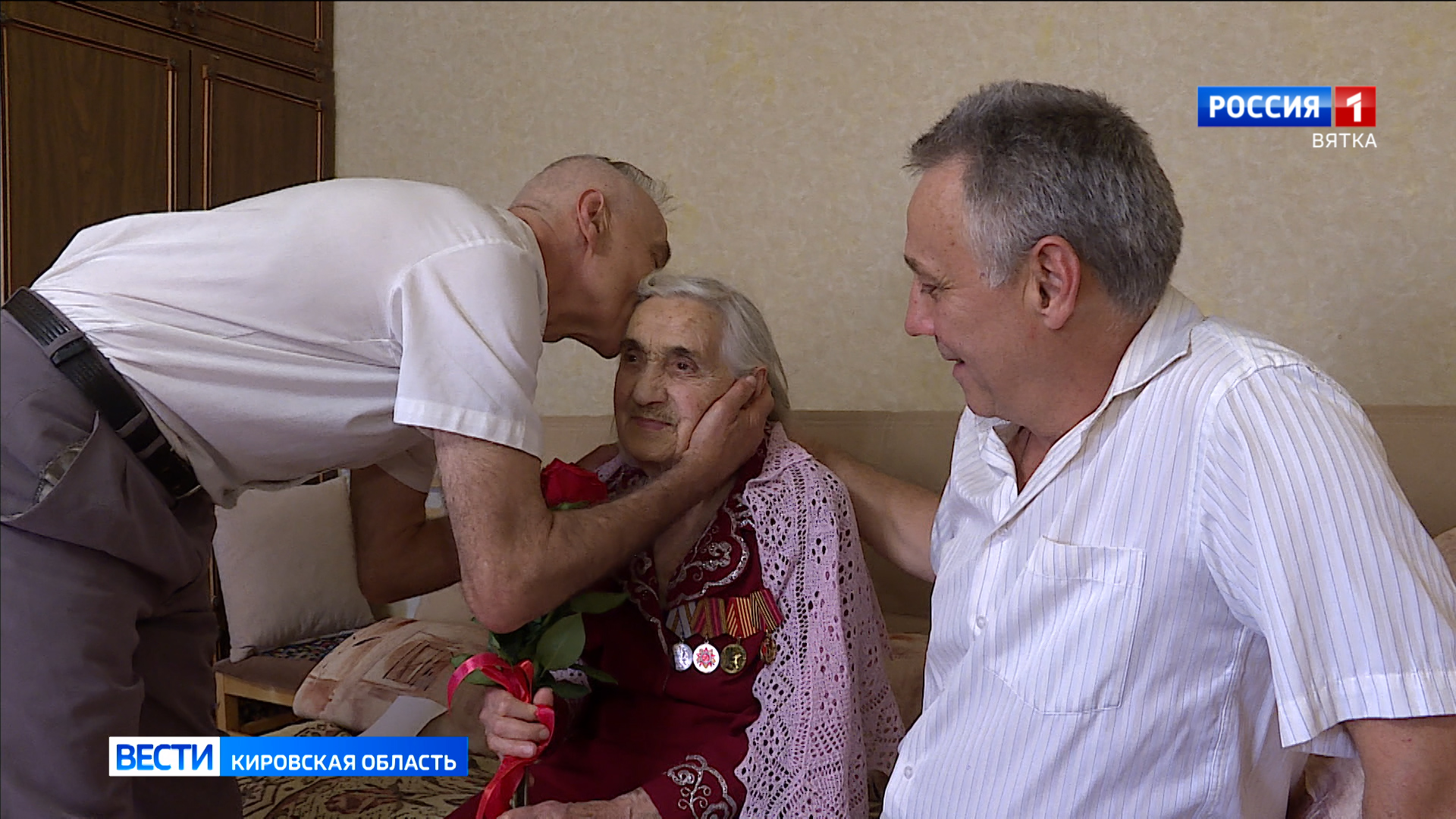 Вековой юбилей отметила кировчанка Ангелина Семеновна Русинович
