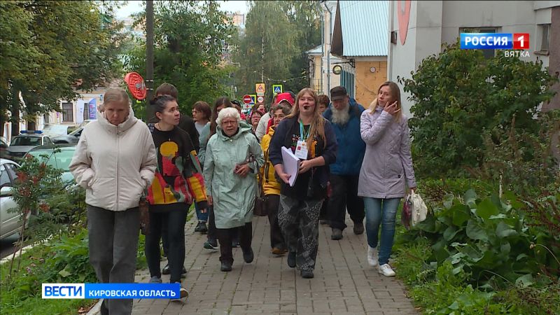 В Кирове состоялась пешеходная экскурсия «Душа народная: вятские народные промыслы»