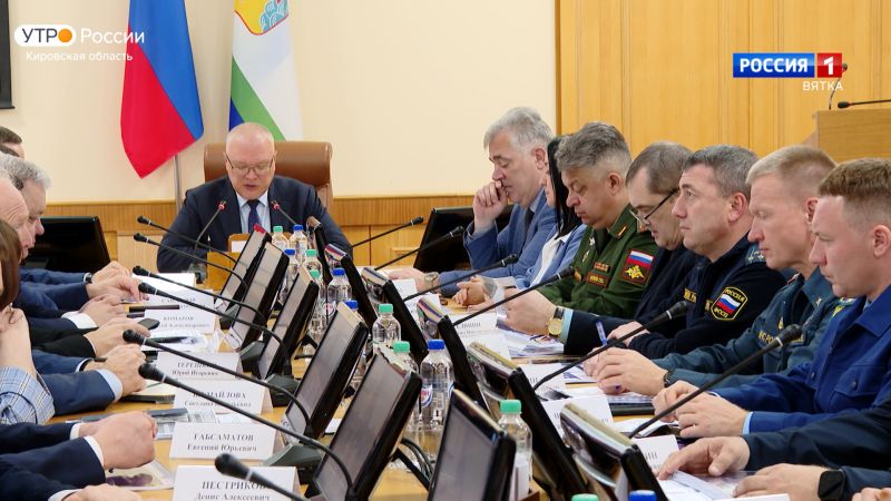 В правительстве Кировской области прошло еженедельное совещание