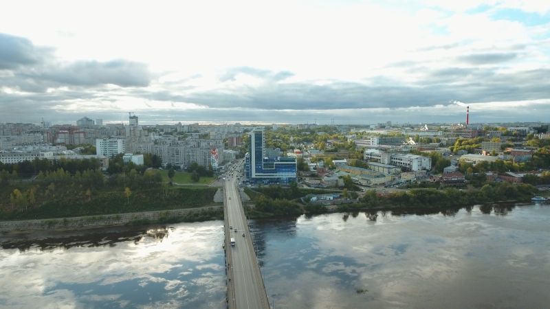 В Кирове привели в порядок прибрежную территорию у старого моста