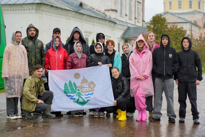 Состоялся трудовой выезд на Великорецкую экотропу