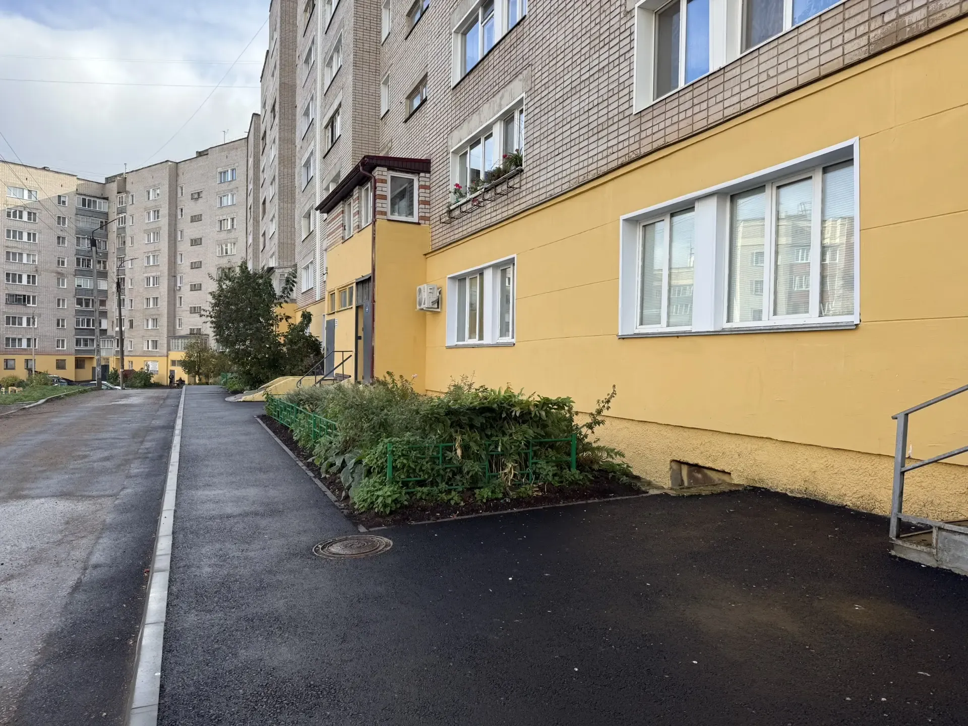 Еще три двора в городе Кирове благоустроили в рамках ППМИ