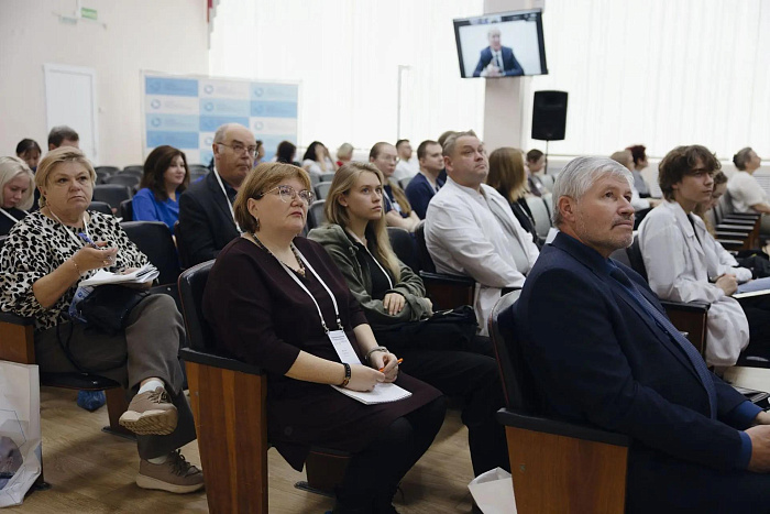 Более 300 специалистов со всей России обсуждали в Кирове современные подходы к лечению онкологии