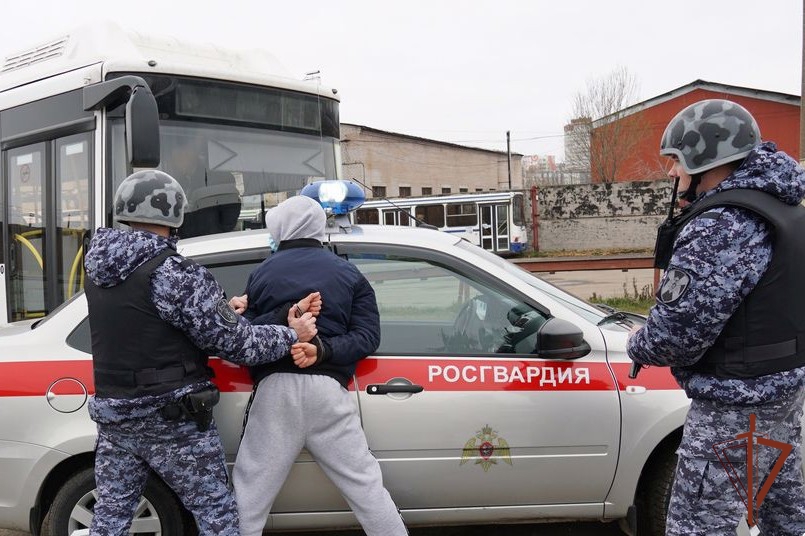 В Кирово-Чепецке росгвардейцы задержали буйного покупателя