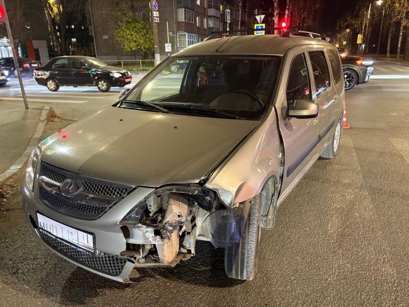 В Кирове в ДТП травмы получила 35-летняя пассажирка легковушки