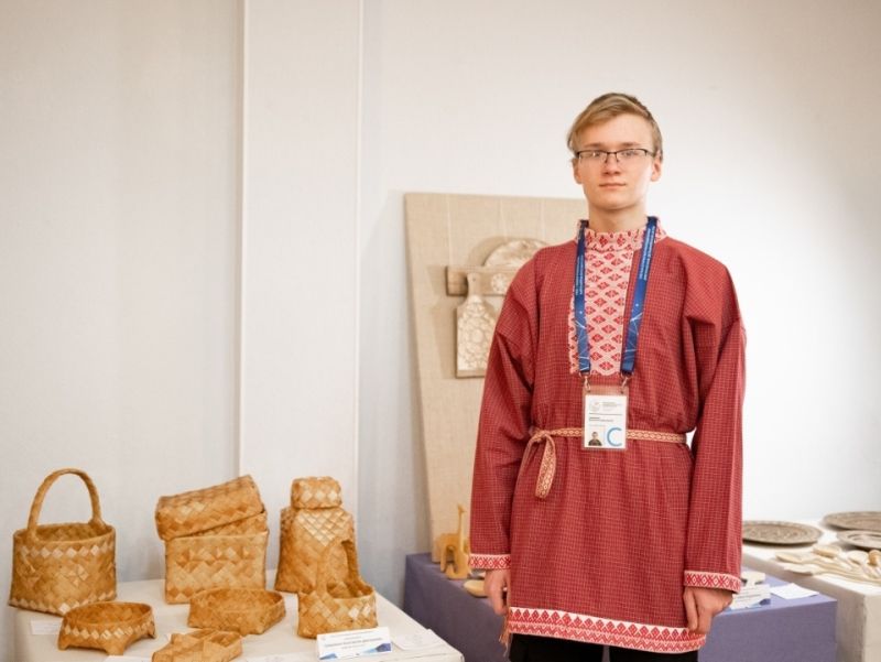 Интервью с Константином Средниковым: «Плетение из бересты для меня – хобби, которое успокаивает»