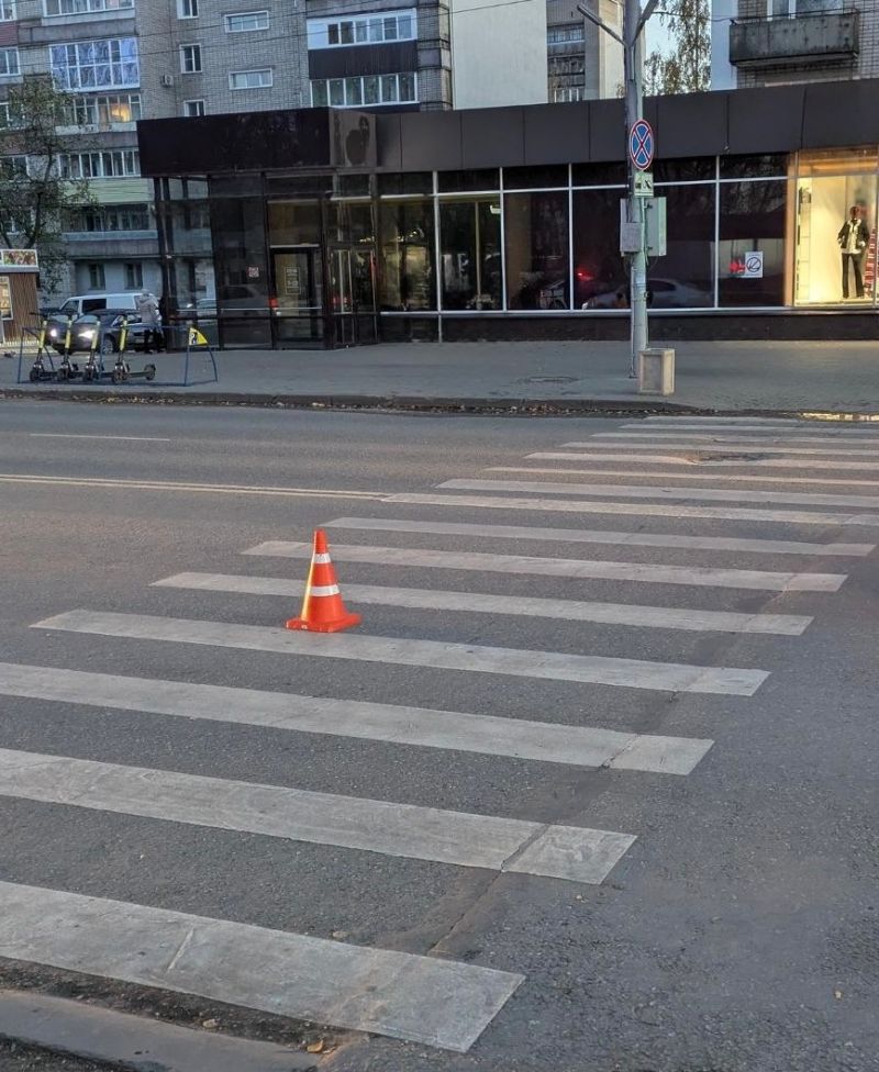 В четверг на дорогах Кирова два школьника попали под колеса авто