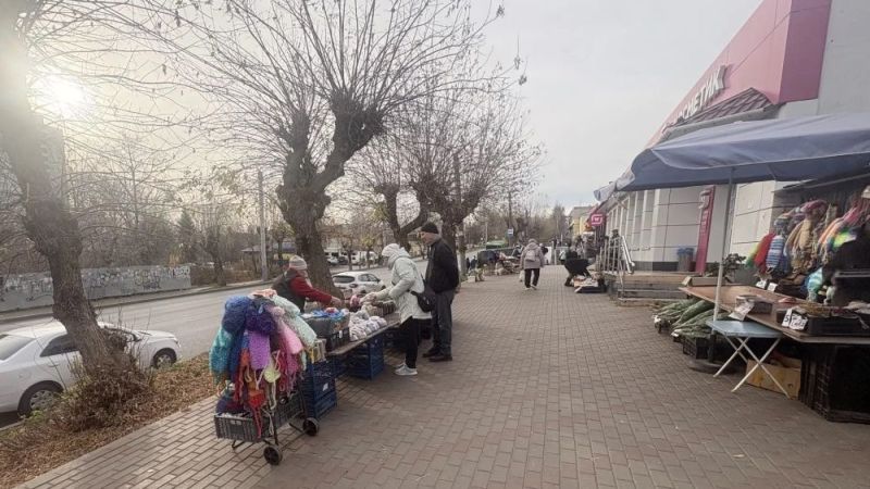 В Кирове в Первомайском районе пресекают незаконную торговлю